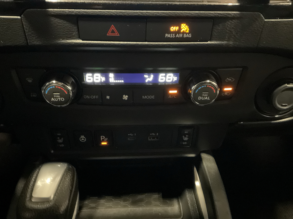 2023 Nissan Frontier SV Crew Cab 2WD