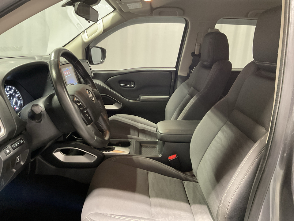 2023 Nissan Frontier SV Crew Cab 2WD