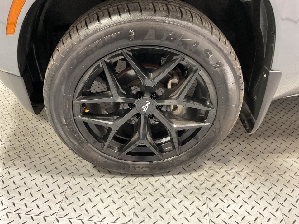 2023 Nissan Frontier SV Crew Cab 2WD