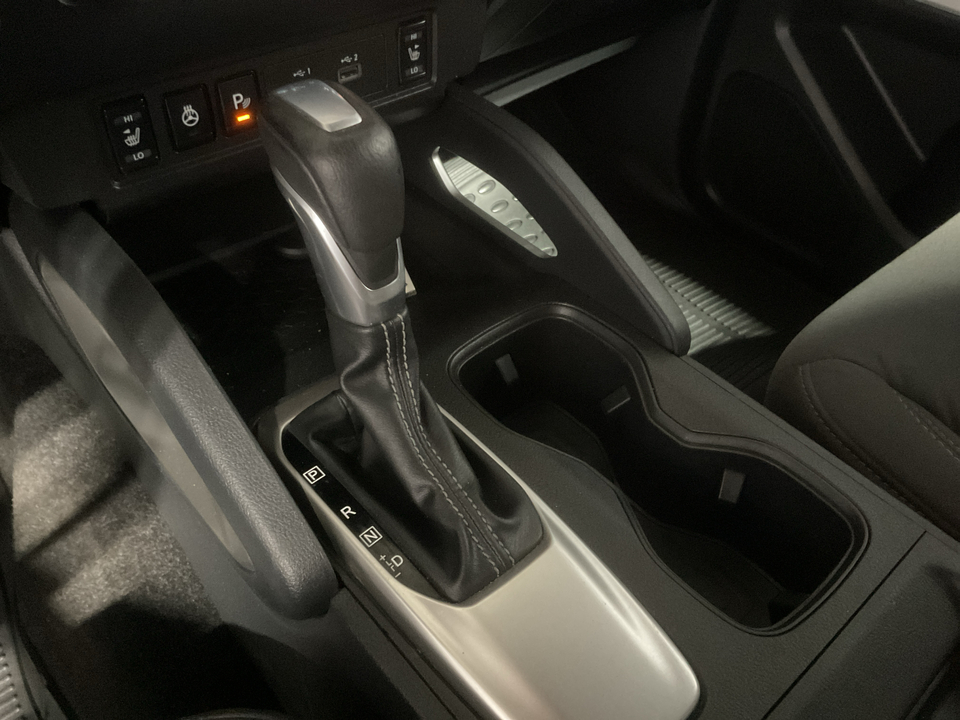 2022 Nissan Frontier SV Crew Cab 2WD