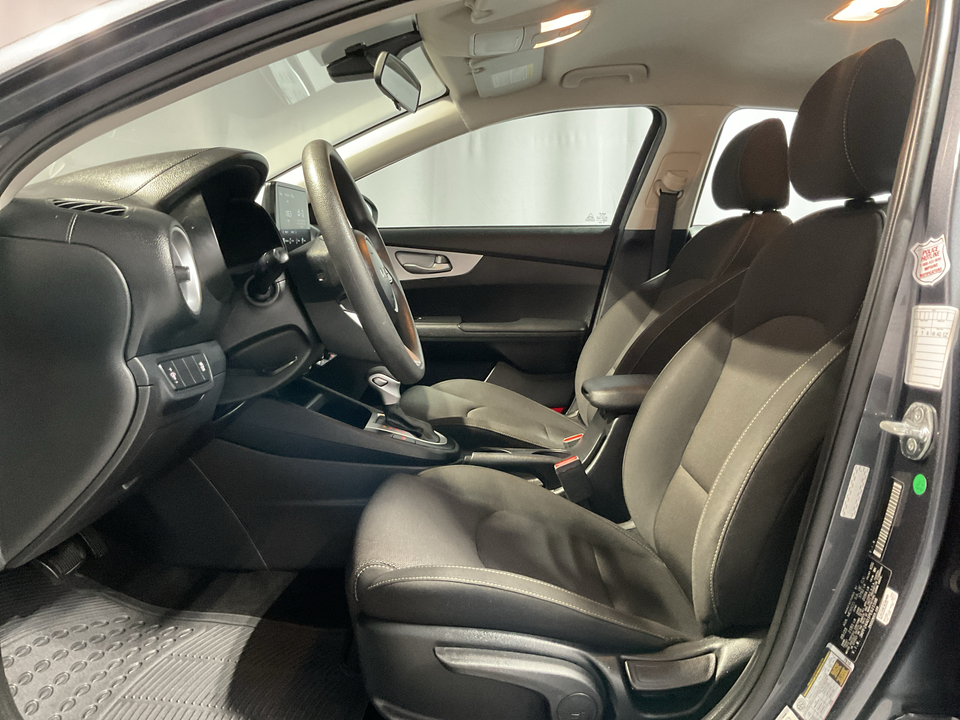 2023 Kia Forte LX
