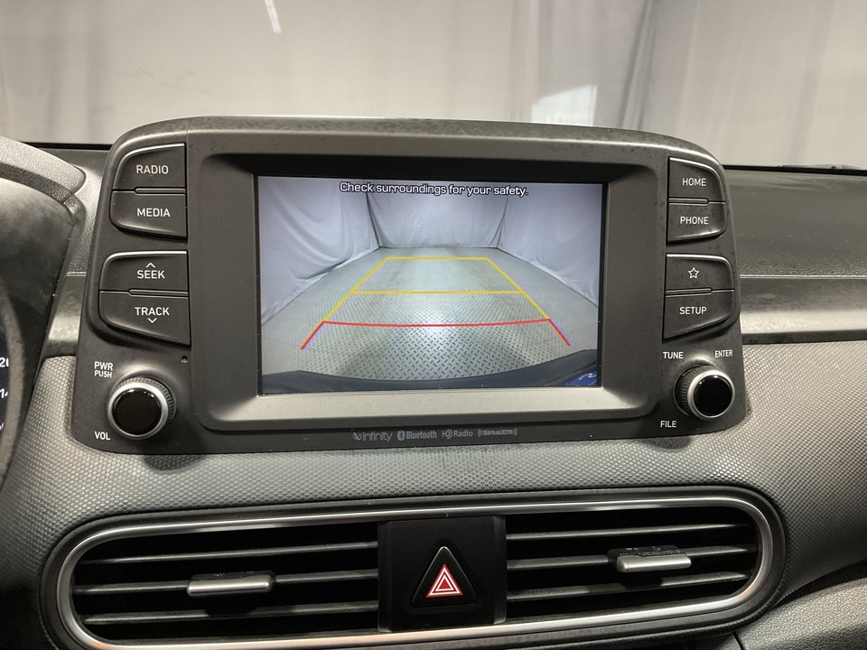2021 Hyundai Kona SEL w/Contrast Roof