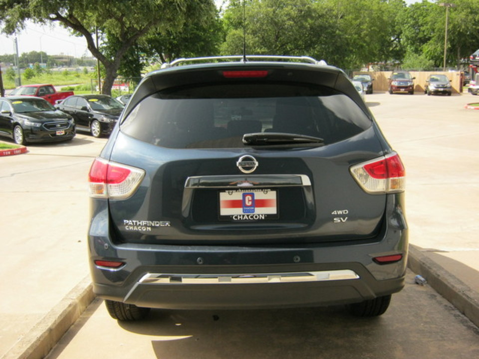 2013 Nissan Pathfinder SV 4WD