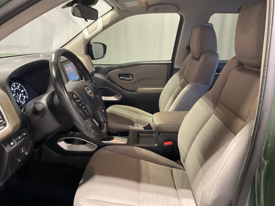 2022 Nissan Frontier SV Crew Cab 2WD