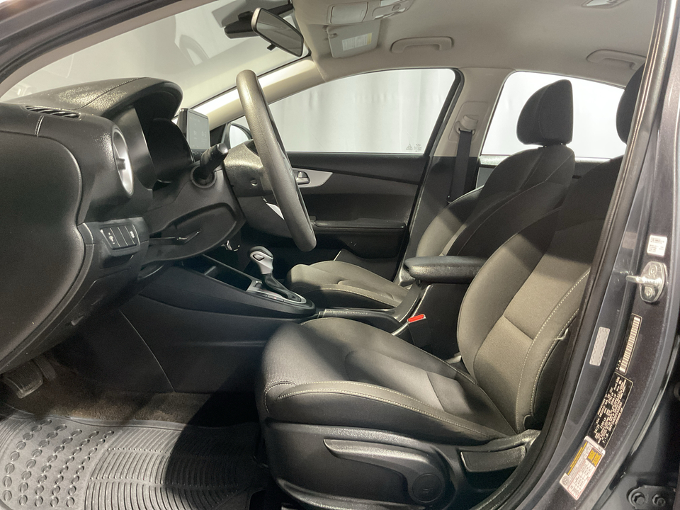 2023 Kia Forte LX