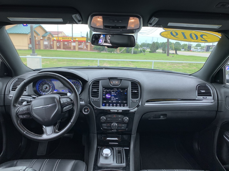 2019 Chrysler 300 S V6 RWD