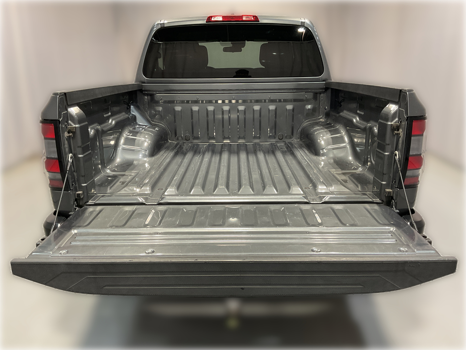 2023 Nissan Frontier S Crew Cab 2WD