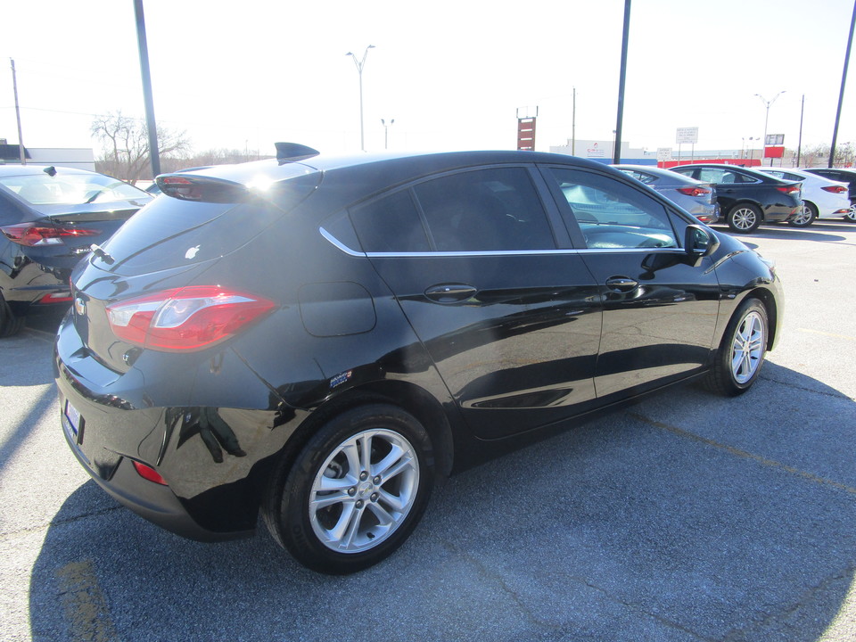 2018 Chevrolet Cruze LT Auto Hatchback