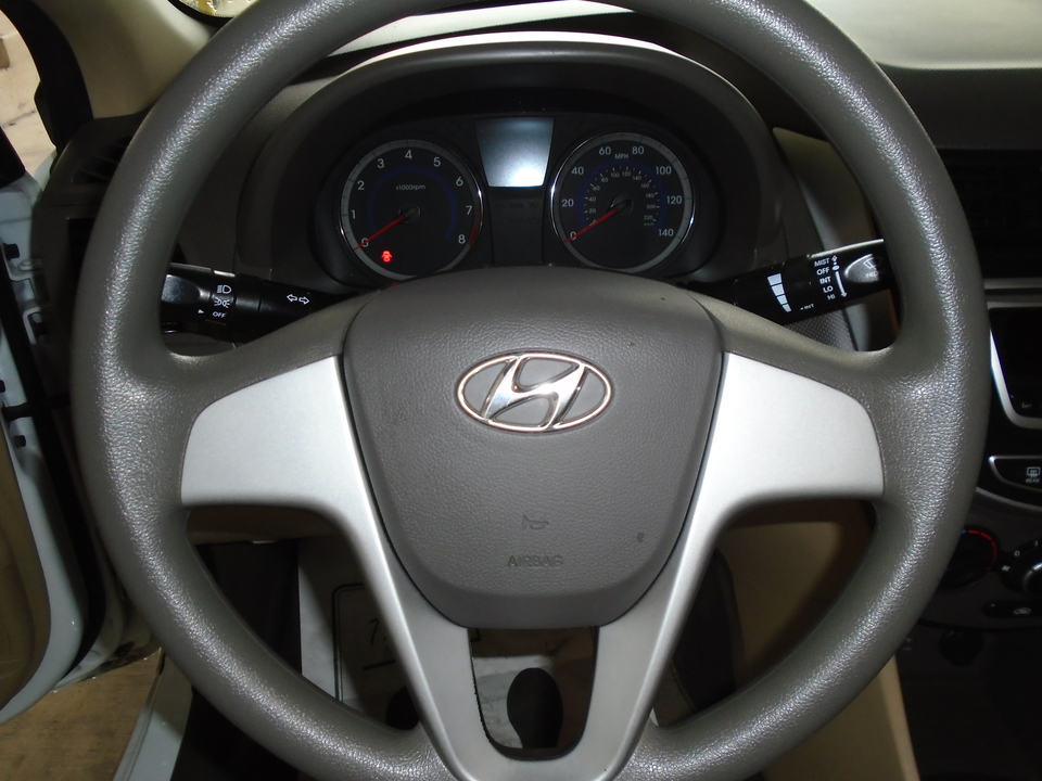 2014 Hyundai Accent GLS 4-Door