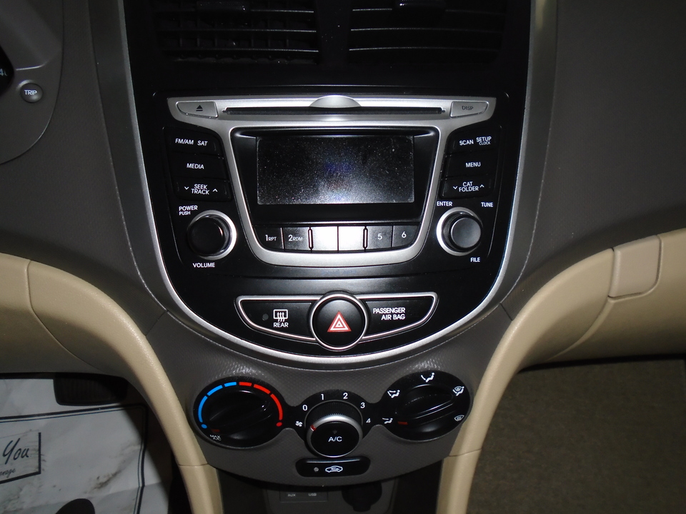 2014 Hyundai Accent GLS 4-Door