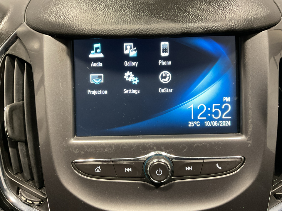 2018 Chevrolet Cruze LT Auto Hatchback