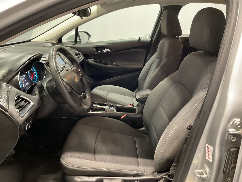 2018 Chevrolet Cruze LT Auto Hatchback
