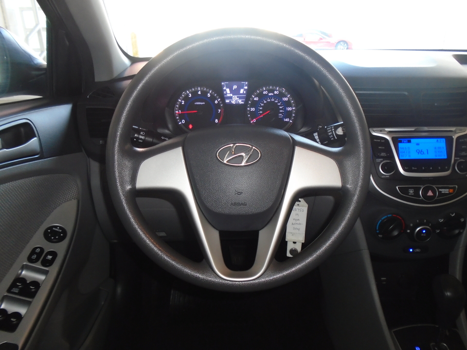 2014 Hyundai Accent GLS 4-Door