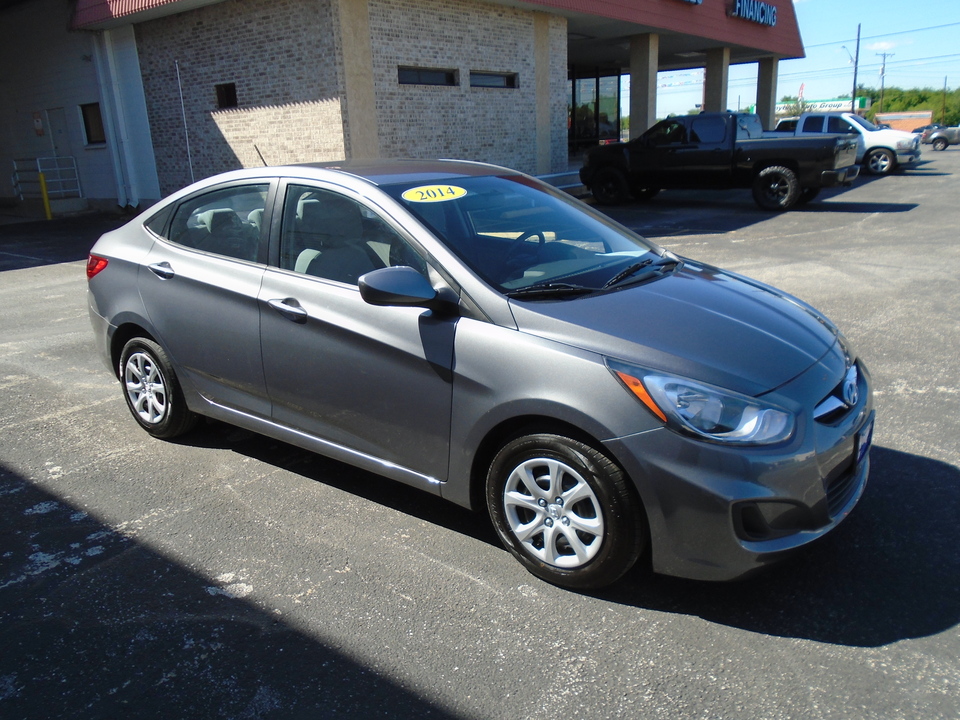 2014 Hyundai Accent GLS 4-Door