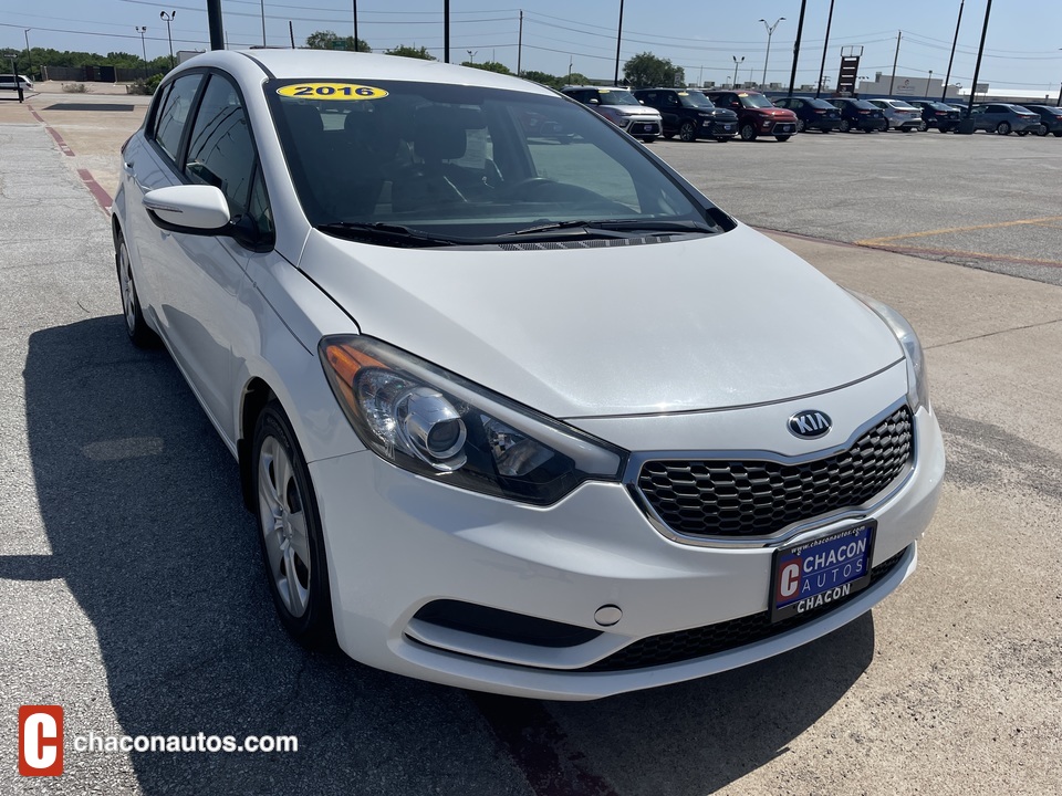 2016 Kia Forte 5-Door LX