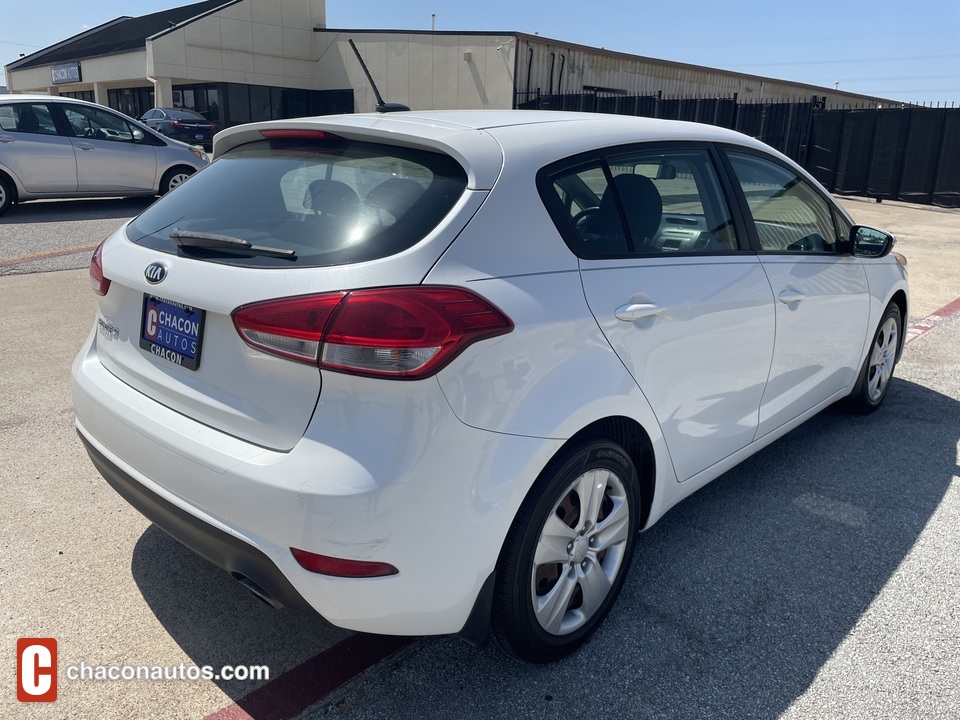 2016 Kia Forte 5-Door LX