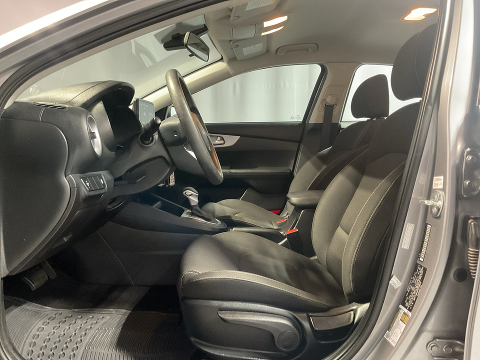 2023 Kia Forte LX