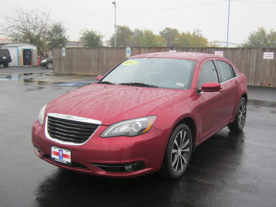 2013 Chrysler 200 Touring