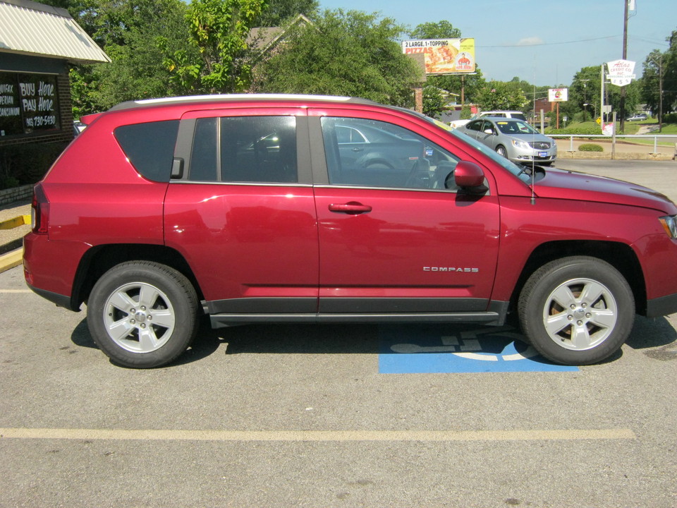 2016 Jeep Compass Latitude FWD