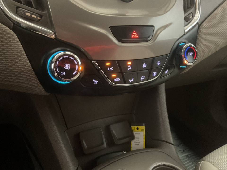 2018 Chevrolet Cruze LT Auto Hatchback