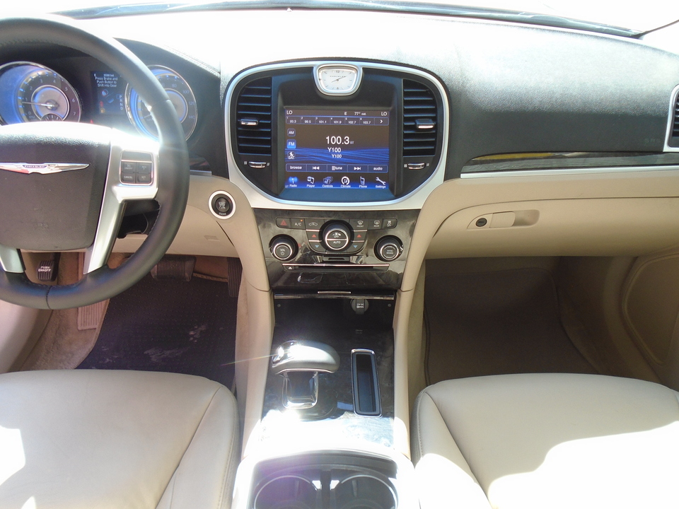 2013 Chrysler 300 RWD