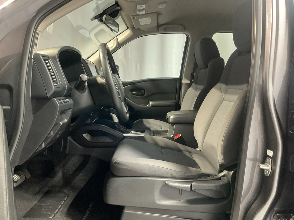 2022 Nissan Frontier S Crew Cab 2WD