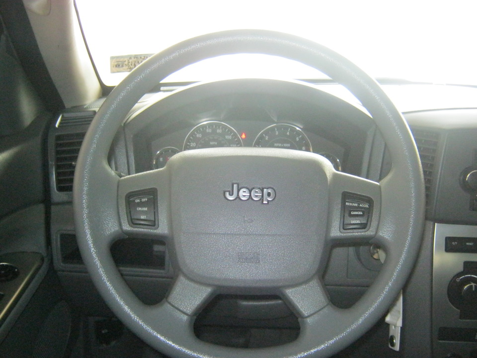 2007 Jeep Grand Cherokee Laredo 2WD