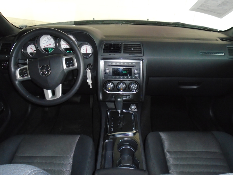 2013 Dodge Challenger SXT