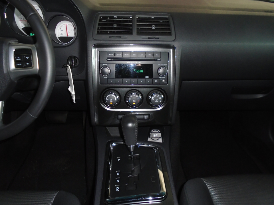 2013 Dodge Challenger SXT