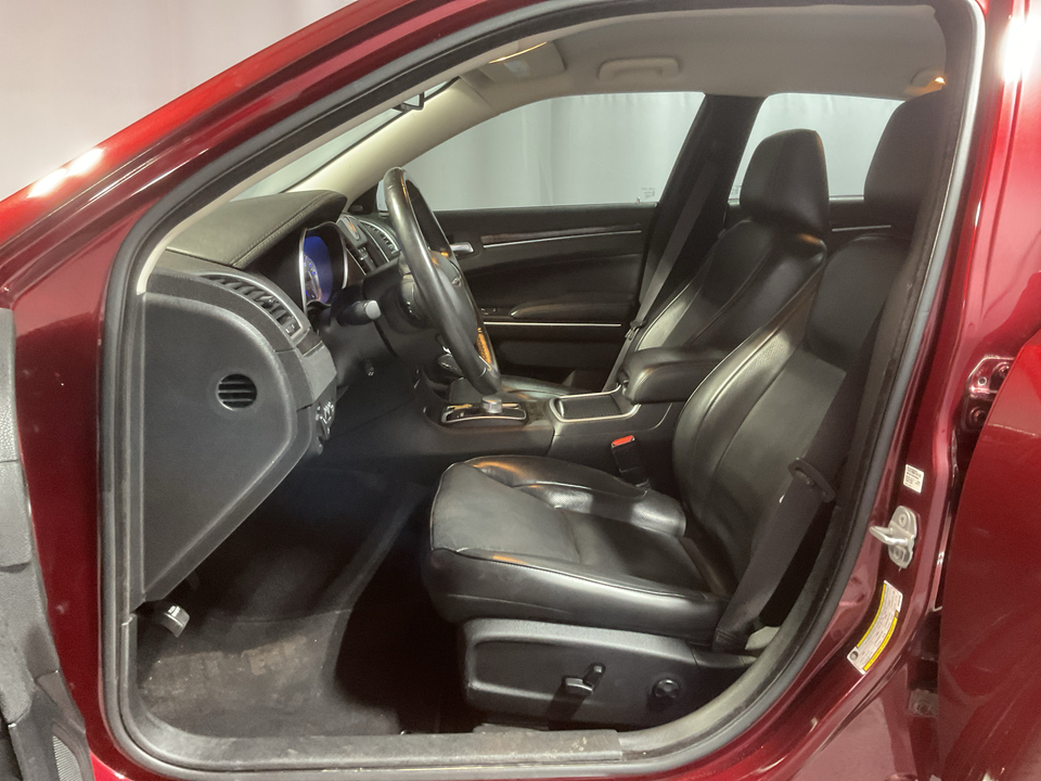 2021 Chrysler 300 Touring