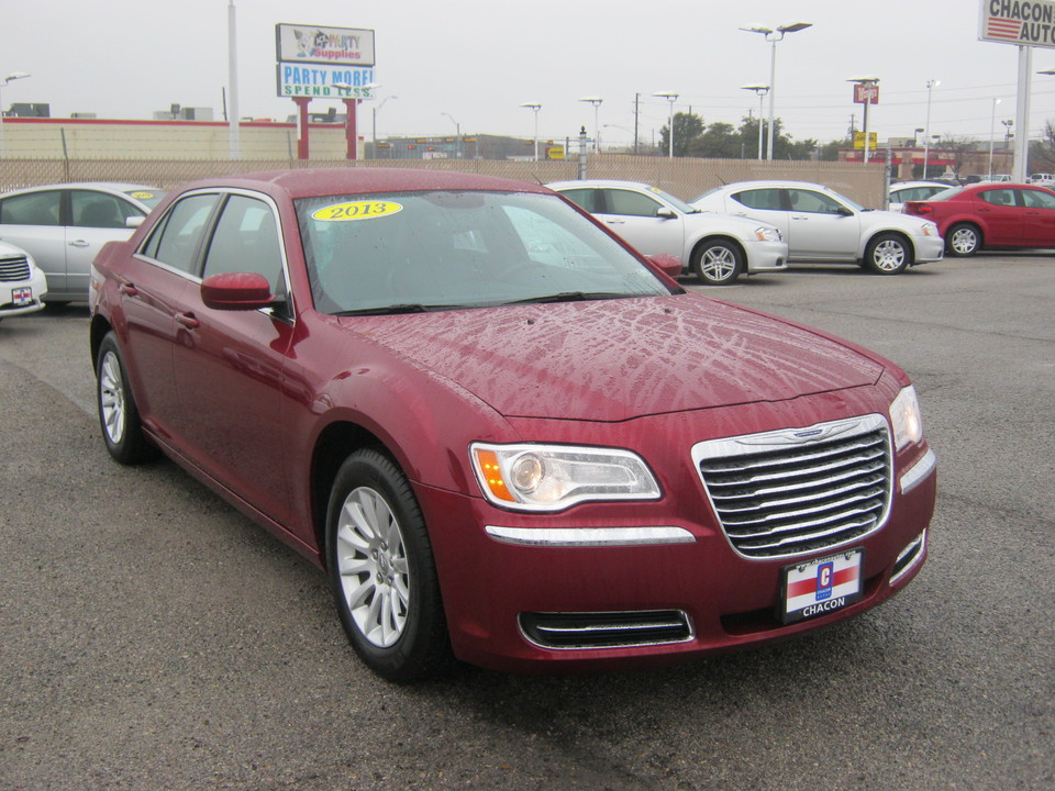 2013 Chrysler 300 RWD