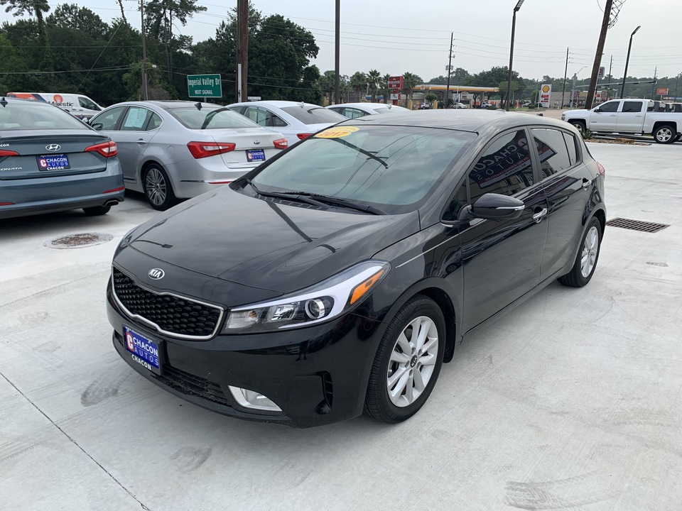 Used 2017 Kia Forte 5-Door in Houston, TX ( U670795 ) | Chacon Autos