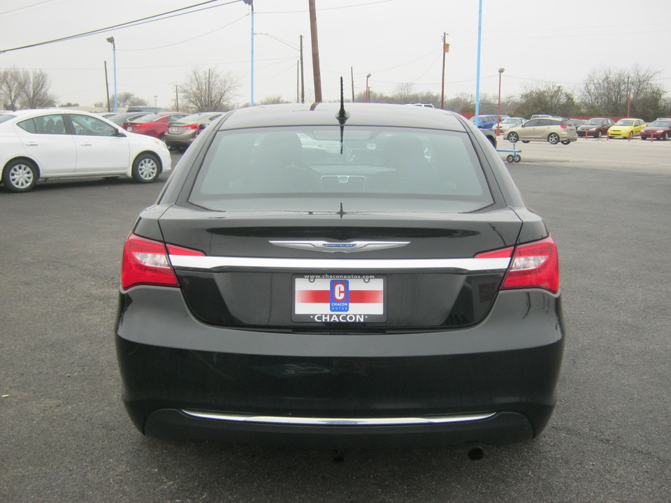 2013 Chrysler 200 LX