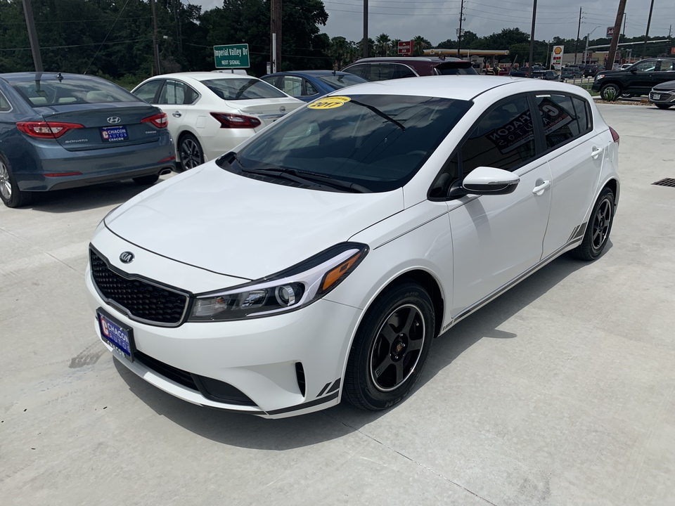 Used 2017 Kia Forte 5-Door in Houston, TX ( U676127 ) | Chacon Autos