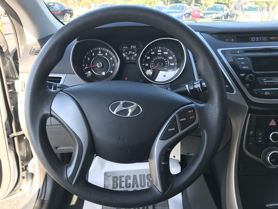 2016 Hyundai Elantra SE 6AT