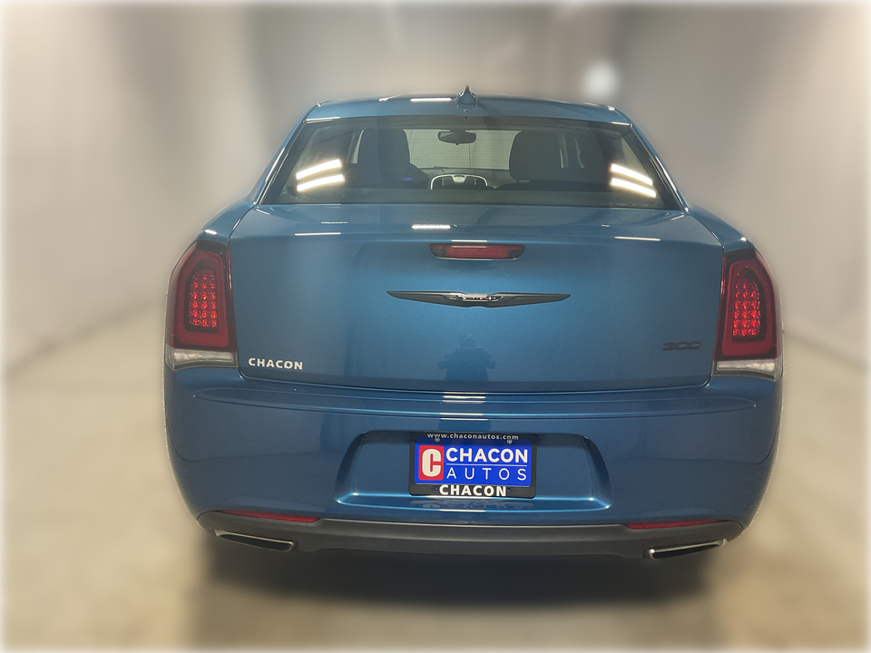 2023 Chrysler 300 Touring