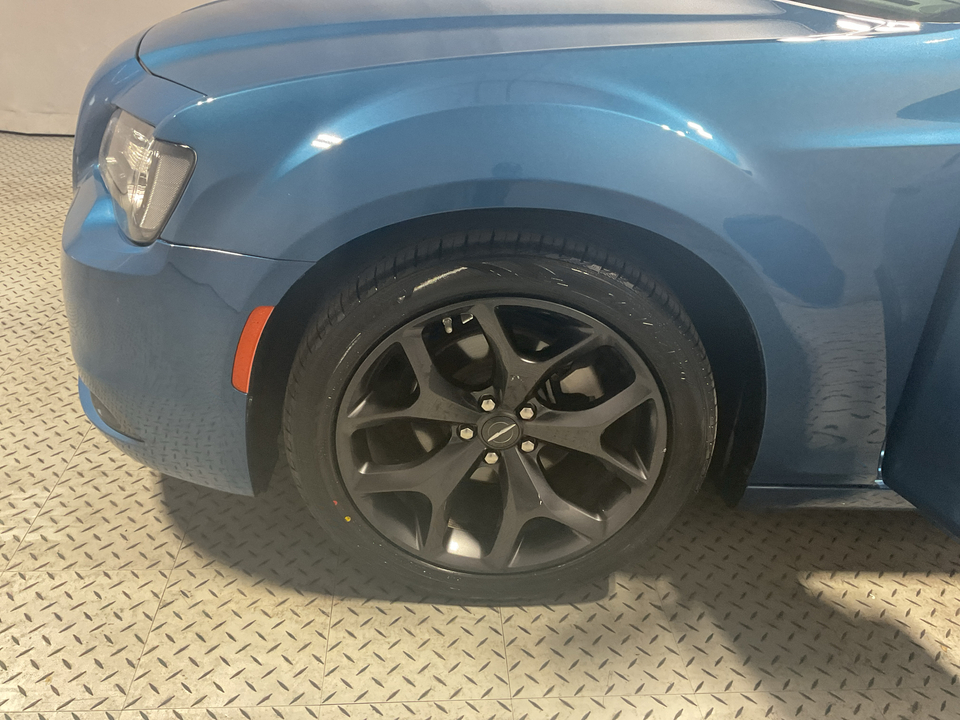 2023 Chrysler 300 Touring