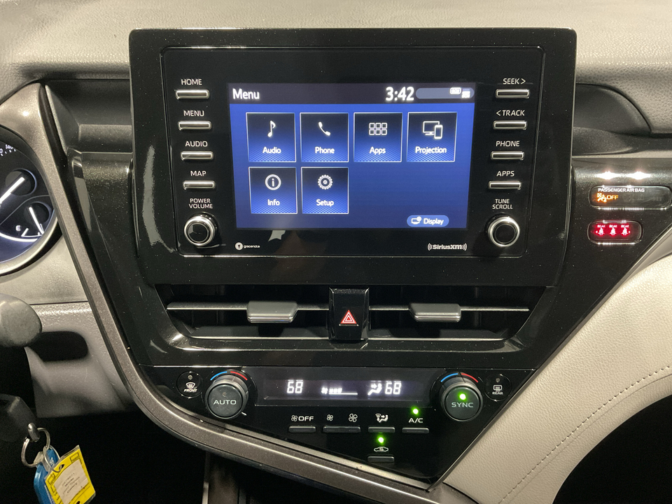 2022 Toyota Camry LE