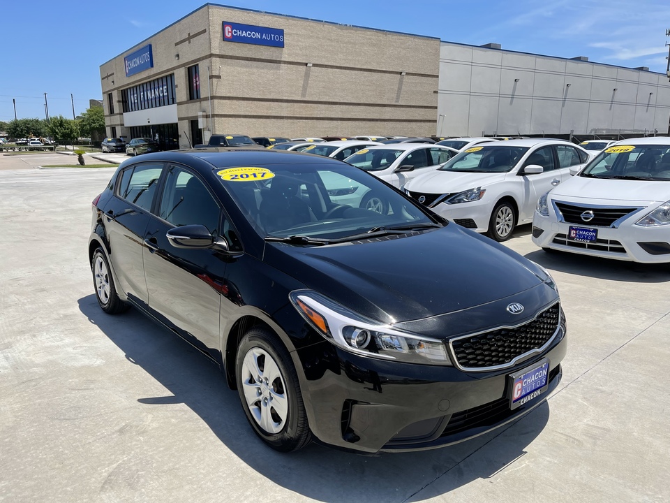 2017 Kia Forte 5-Door LX