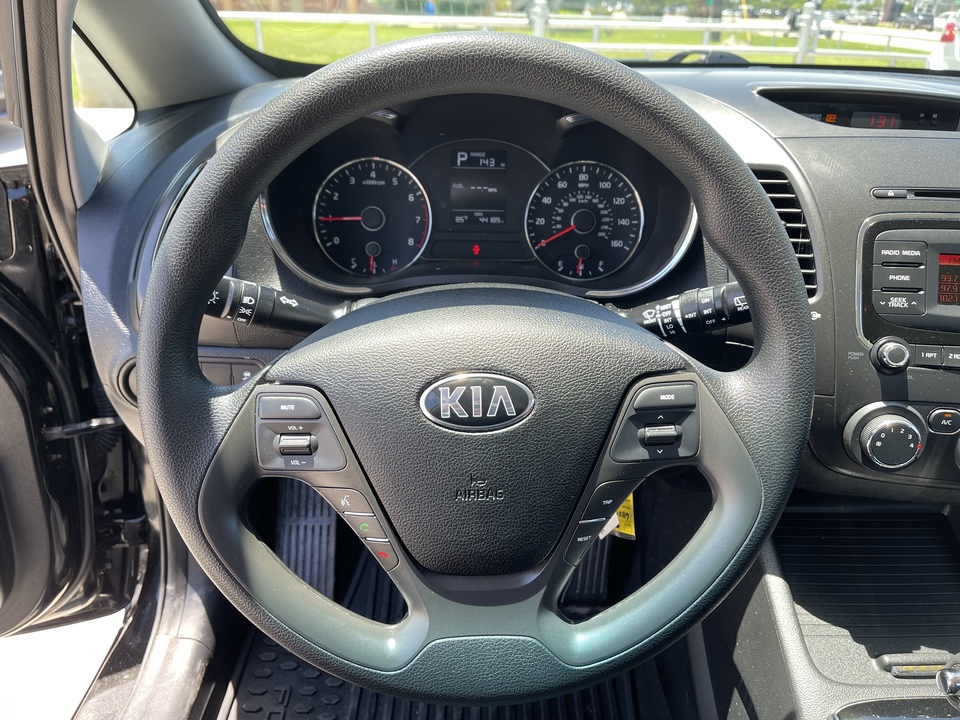 2017 Kia Forte 5-Door LX