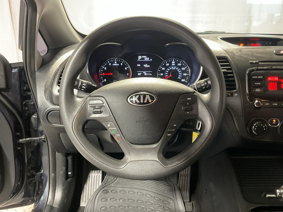 2017 Kia Forte 5-Door LX