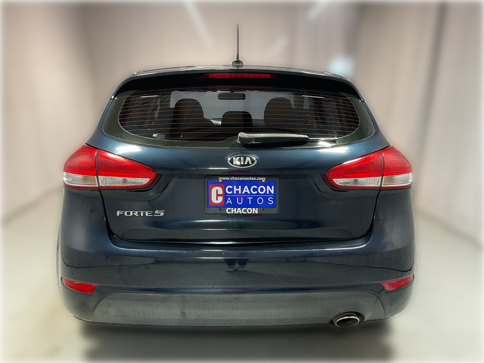 2017 Kia Forte 5-Door LX