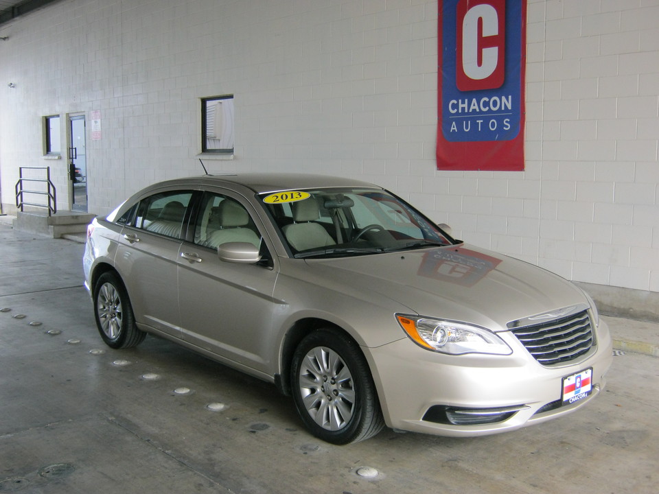 2013 Chrysler 200 LX