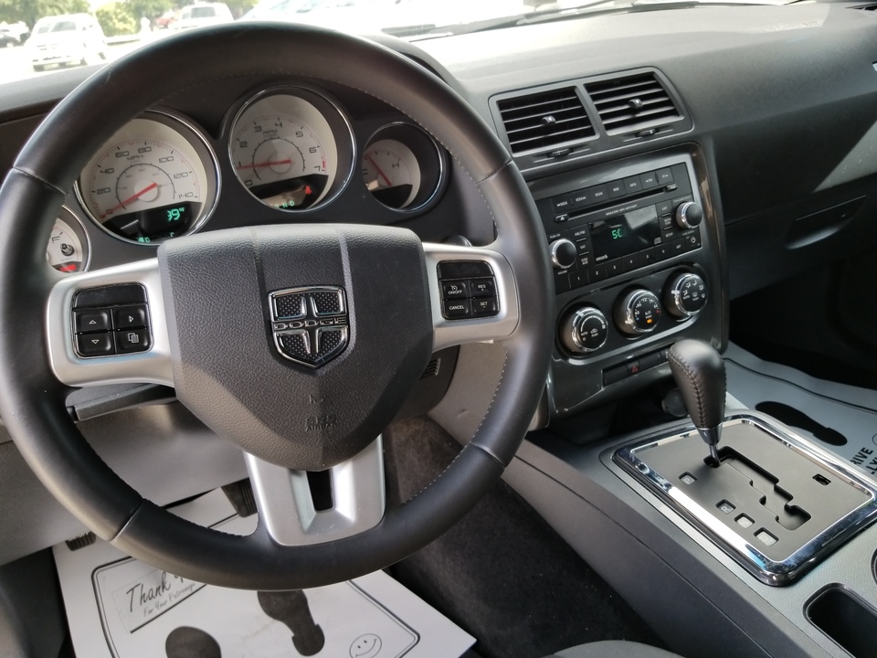 2013 Dodge Challenger SXT