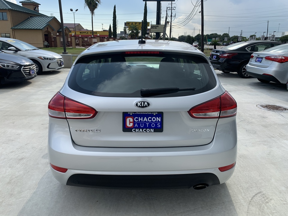 2017 Kia Forte 5-Door LX