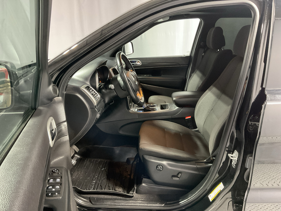 2021 Jeep Grand Cherokee Laredo E 4WD
