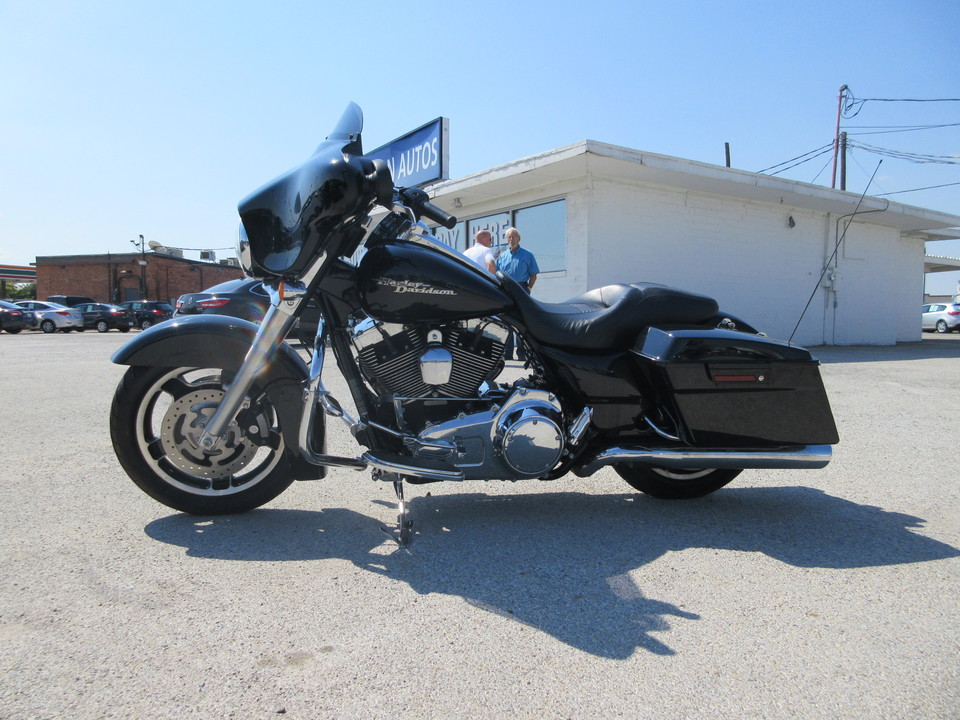 2009 Harley-Davidson FLHX -