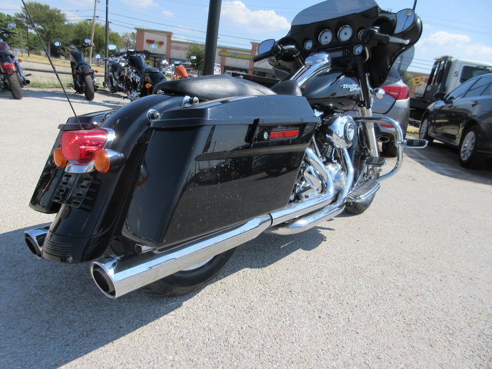 2009 Harley-Davidson FLHX -