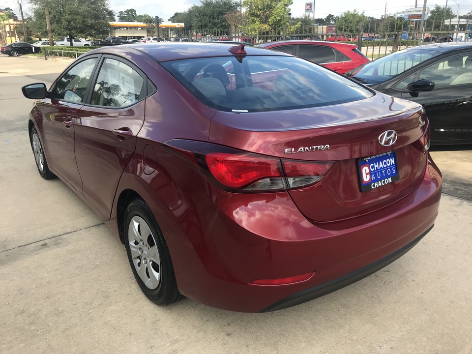 2016 Hyundai Elantra SE 6AT