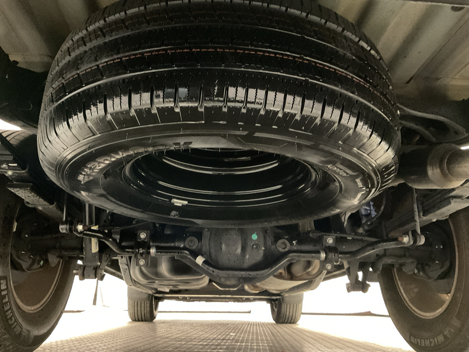 2022 Nissan Frontier SV Crew Cab 2WD